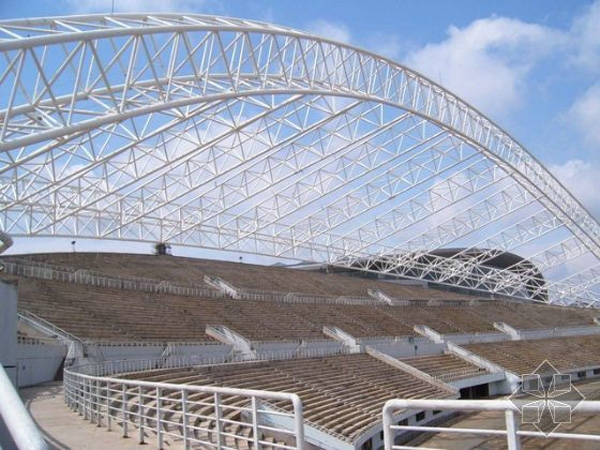 鋼結(jié)構(gòu)網(wǎng)架噴漆時有哪些要點(diǎn)